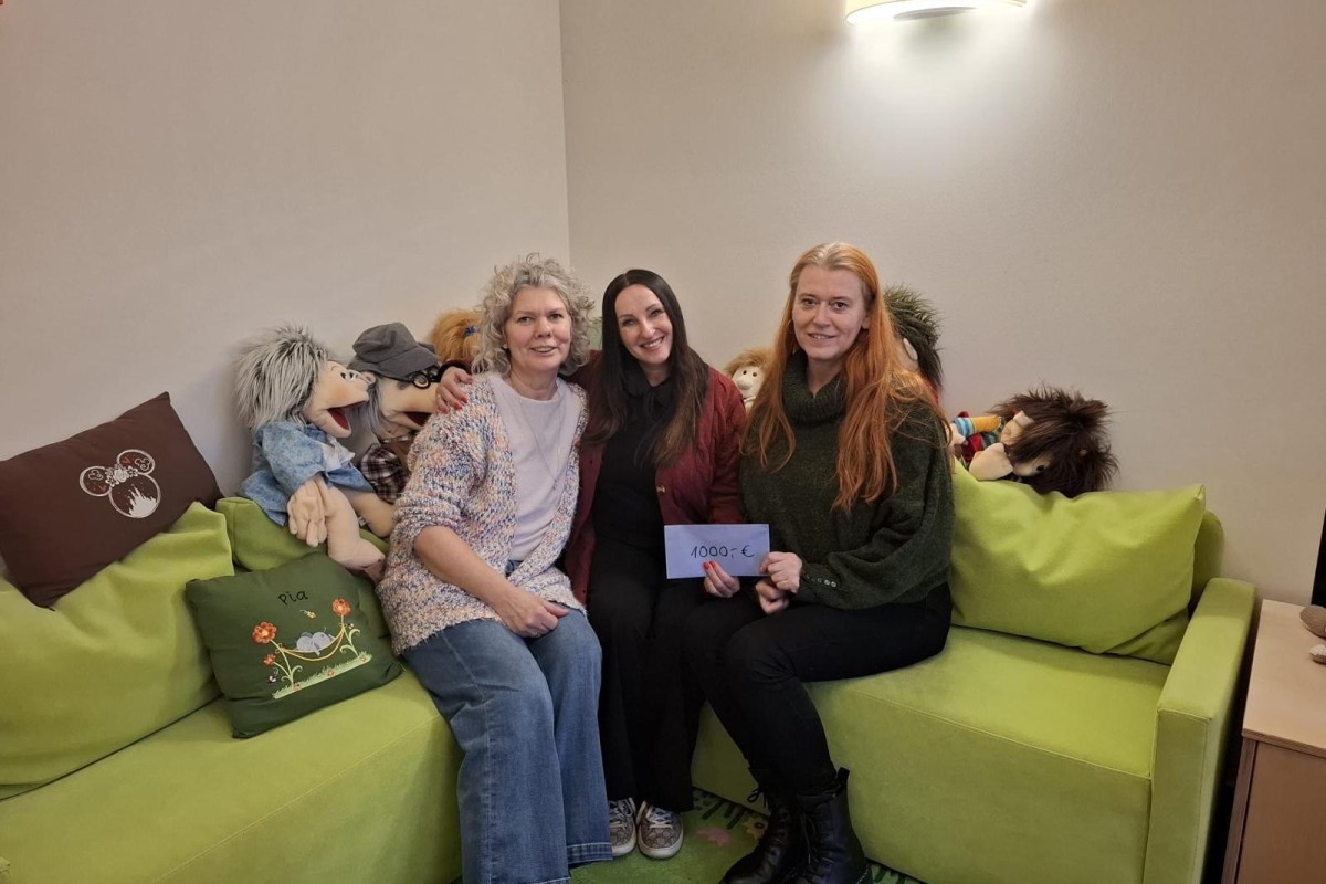 Spende 1000,00 Euro / "Kartoffelkäfer" Restaurant &amp; Pension Inhaber: Mandy Parade