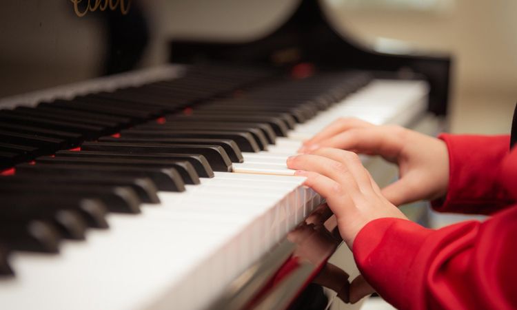 Spende 6493,29 € / Benefizkonzert Wir singen und spielen für Kinder